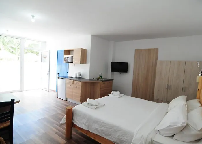 Aparthotel Lithos Oroklini