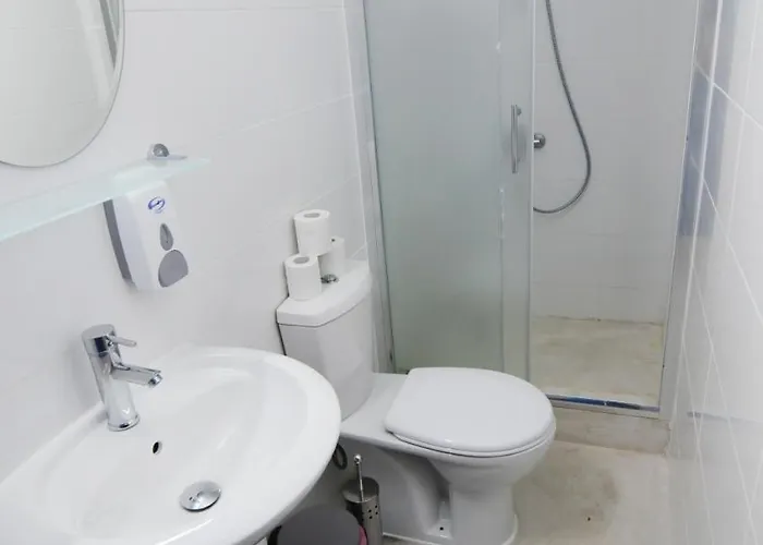 Lithos Aparthotel Oroklini