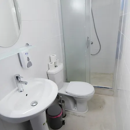 Lithos アパートホテル オロクリニ