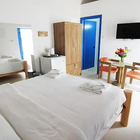 Lithos Hotel de apartamente Voroklini