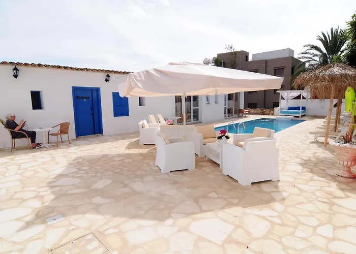 Aparthotel Lithos 4*