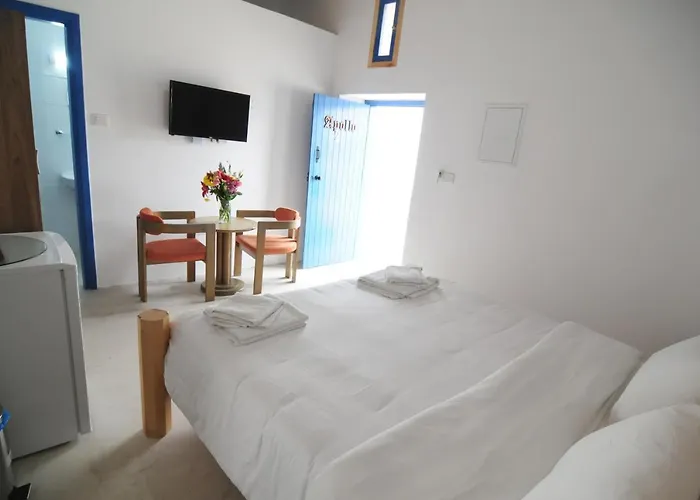 Aparthotel Lithos 4*